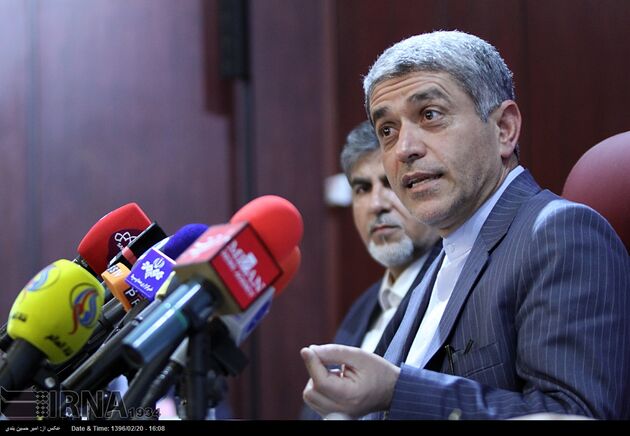  تصاویر نشست خبری وزیر امور اقتصادی و دارایی
