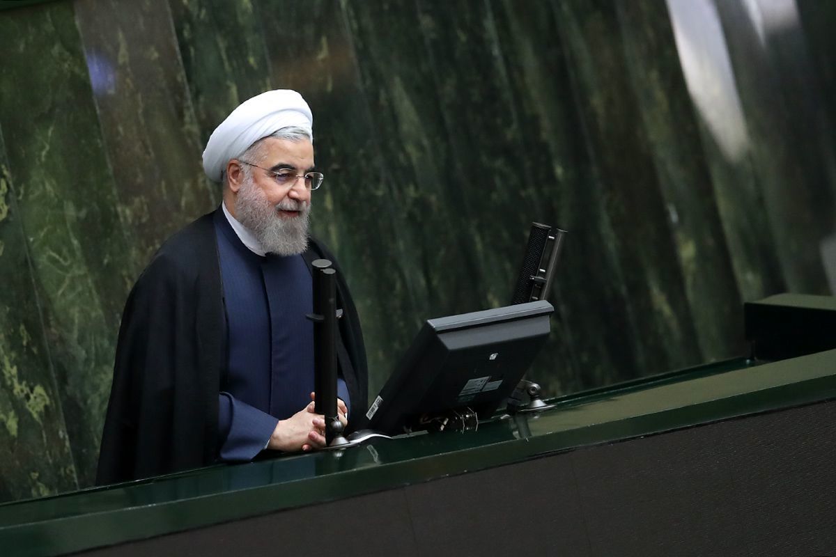 روحانی در مجلس: در طرح تحول سلامت نام دکتر هاشمی ماندگار است/ کارت الکترونیک سلامت از هزینه‌های اضافی جلوگیری می‌کند