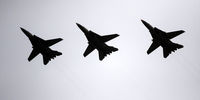 مانور هوایی جنگنده های پایگاه شهید بابایی