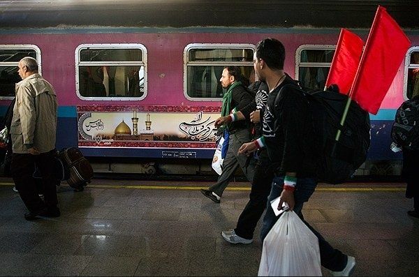 زائران اربعین از خرمشهر به شلمچه با قطار رایگان سفر می‌کنند