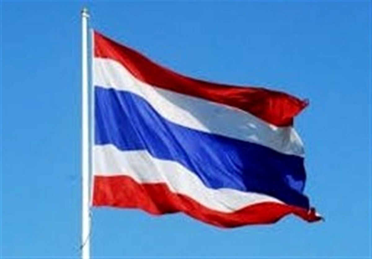 پرچم ها در تایلند سه روز نیمه افراشته شدند