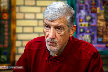 روایت حقیقت پور از مرحله خطرناک نفوذ در کشور/ تندروها فقط زندگی مردم را سخت می‌ کنند/ با چه مجوزی به سفارت انگلستان حمله کردند؟