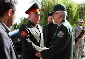 دیدار  وزیر دفاع بلاروس با سرلشکر باقری+ عکس
