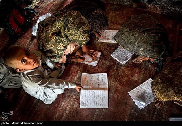 مدرسه کپری در سیستان و بلوچستان
