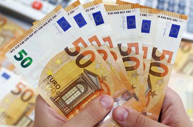 قیمت یورو امروز دوشنبه ۹ شهریور ۱۴۰۵/ کاهش قیمت یورو