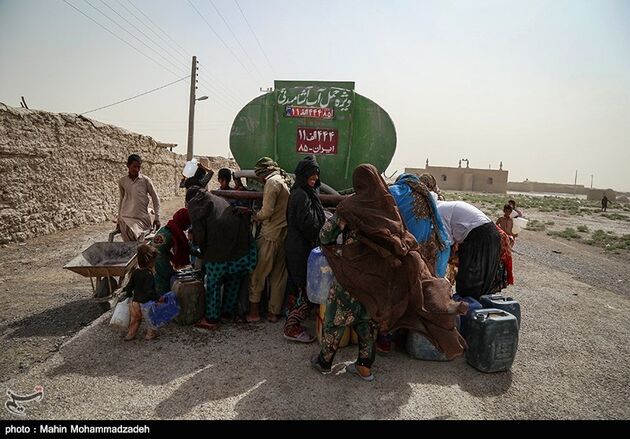 روستاهای هیرمند در بحران