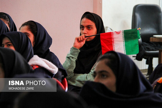 تماشای فینال آسیا در مدارس مشهد