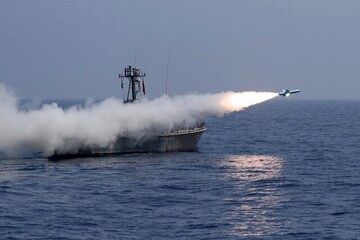 عملیات شلیک اژدر برای اولین بار/ موشک‌های کروز دریایی نیروی دریایی ارتش شلیک شدند