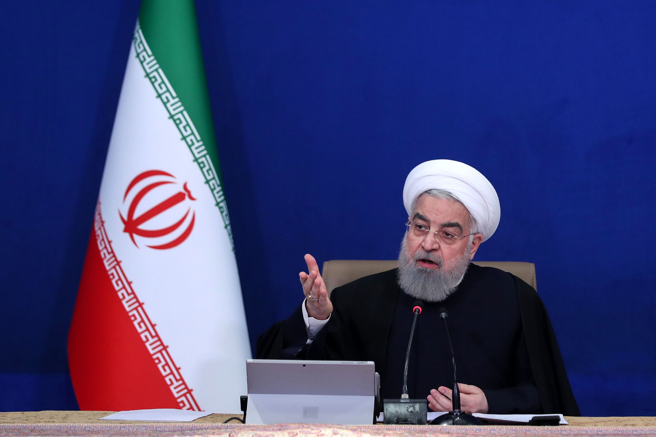 روحانی: ترامپ ایران را در حصر قرار داد/ واقعیت را تحریف نکنید