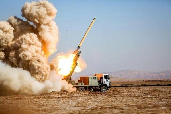آتش سنگین توپخانه سپاه در منطقه رزمایش ارس/ مواضع دشمن درهم کوبیده شد
