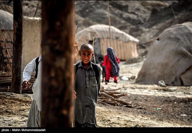مدرسه کپری در سیستان و بلوچستان