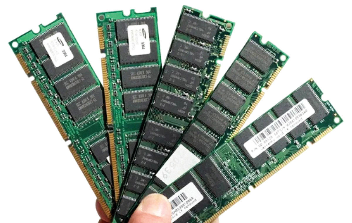 لپ‌تاپ‌ یک ماهه 30 درصد گران شد/ پرواز قیمت «رَم» در بازار