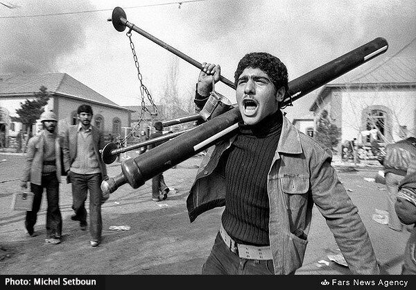 روزهای انقلاب از نگاه دوربین عکاس فرانسوی