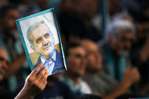 شکاف در اردوگاه حامیان پزشکیان | هاشمی‌طبا: برخی انتصابات باج دادن است نه وفاق | حتما نیاز به تغییر در کابینه است