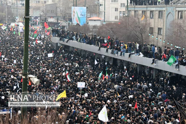 تصاویر تشییع پیکر شهید قاسم سلیمانی در مشهد