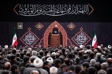 عزاداری شب هشتم محرم و توسل به حضرت علی اکبر(ع) در حسینیه امام خمینی(ره)