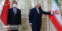 عکسی از دیدار ظریف در کنار سیاست‌مدار خارجی معروف