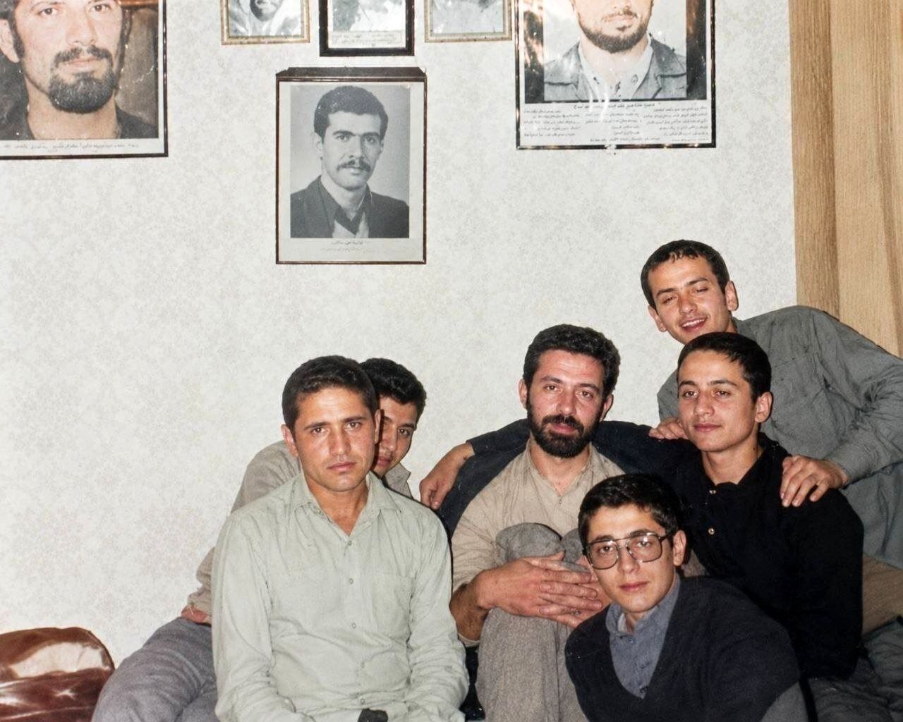 عکسی دیده نشده از رهبر انقلاب در دوران جوانی