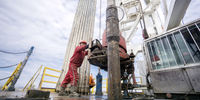 روسیه: در صادرات نفت به ایران کمک می‌کنیم