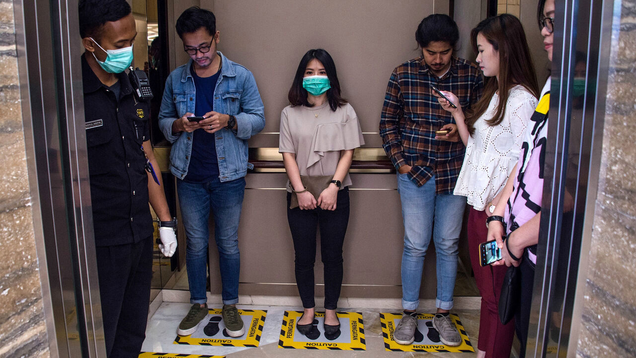 میزان ماندگاری ویروس کرونا در آسانسور