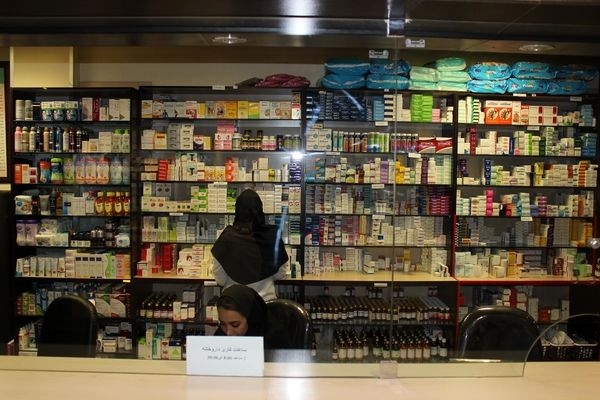 واردات داروهای خاص با کدام منابع ارزی؟ | سخنگوی سازمان غذا و دارو: بعد از آتش‌بس گشایش‌ هایی در تأمین دارو ایجاد شد