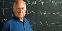 فیزیکدان مشهور جهان درگذشت