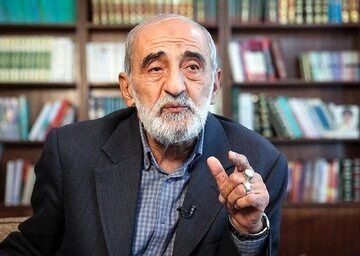 روایت حسین شریعتمداری از نظر متفاوت رهبرانقلاب درباره تفاهم ایران و آمریکا/ ایشان مردم را به نظارت فراخوانده‌اند