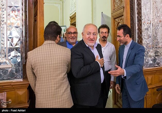 دیدار اعضای شورای شهر تهران با رئیس مجلس