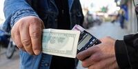 زورآزمایی قیمت دلار با « عرضه » بازارساز