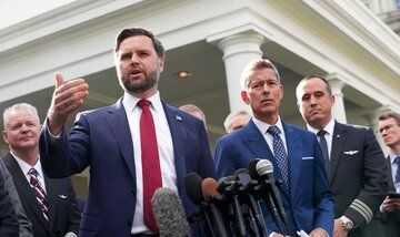 هشدار ونس به کنگره آمریکا / این نمایش مسخره را تمام کنید