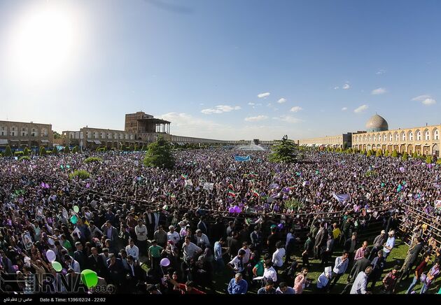 تصاویر سخنرانی حسن روحانی در میدان نقش جهان اصفهان