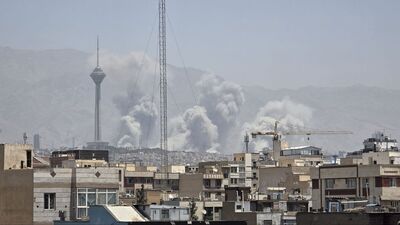 پیامدهای اقتصادی جنگ فرسایشی از نگاه یک اقتصاددان | دولت باید بسته‌های حمایتی برای شاغلان بخش خصوصی در نظر گیرد