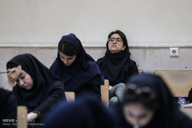 برگزاری کنکور سراسری در دانشگاه امیرکبیر(عکس مهر- محمدحسین مهیمنی)