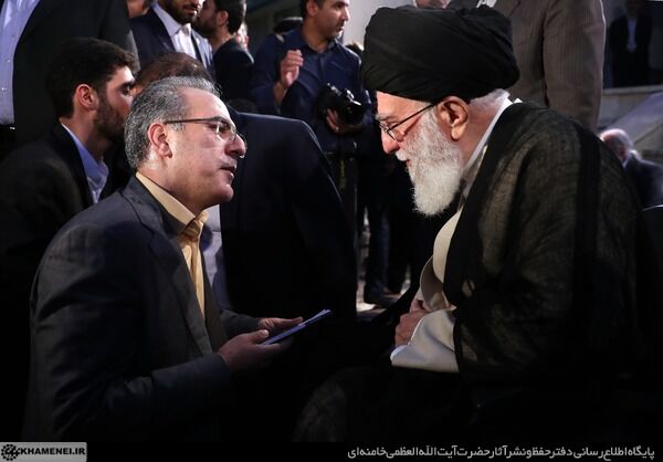 دیدار شاعران با رهبری
