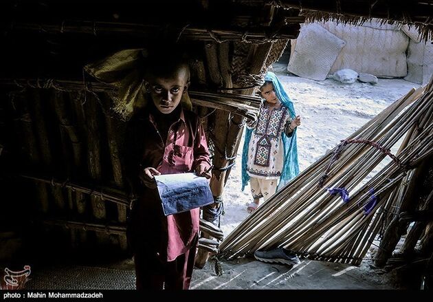 مدرسه کپری در سیستان و بلوچستان