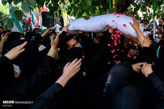 3898687_21.-تشییع-پیکر-شهید-مدافع-حرم-محمد-اینانلو-3