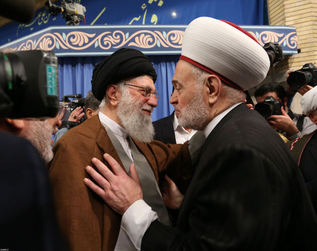 تصاویر دیدار مسئولان نظام، مهمانان کنفرانس وحدت و سفرای کشورهای اسلامی با رهبری