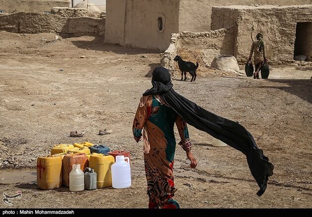 روستاهای هیرمند در بحران