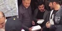  نذری دادن علی دایی و محمدرضا گلزار در روز عاشورا+ فیلم