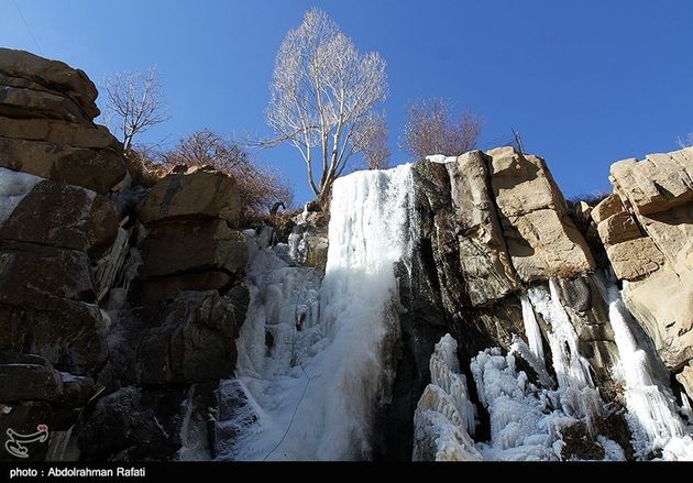 یخ زدن آبشار گنجنامه همدان
