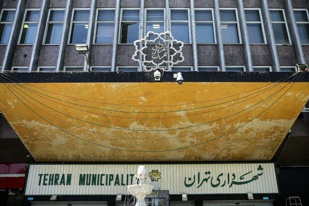 زاکانی چرا از شهرداری تهران حقوق نمی گیرد؟