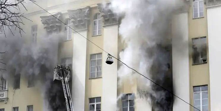 آتش‌سوزی مهیب در یکی از ساختما‌ن‌های وزارت دفاع 