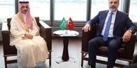  راه‌های کاهش تنش‌ها و تضمین امنیت آبراه‌ها در خلیج فارس و دریاس سرخ؛ محور گفتگوی مقامات ترکیه و عربستان