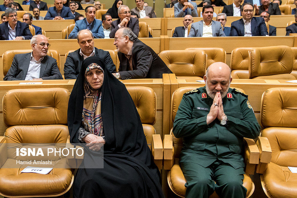 حسن روحانی و اعضای هیئت دولت در اختتامیه جشنواره شهید رجایی