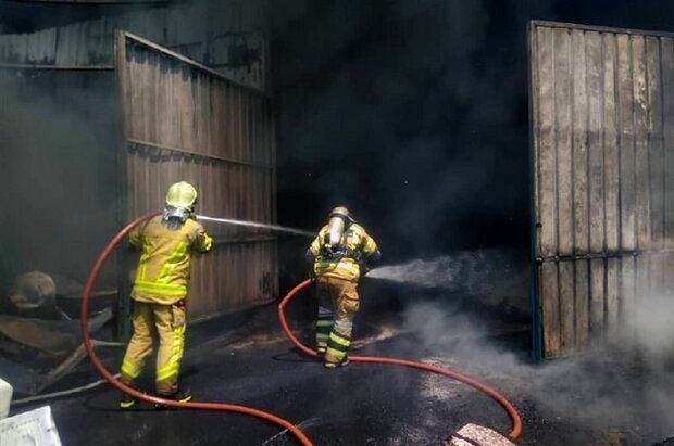 جزئیات جدید از آتش‌سوزی گسترده در ناصر خسرو / ۱۱ مغازه طعمه حریق شد