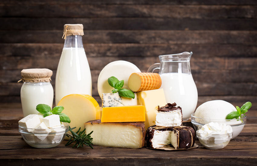 بحران در صنعت لبنیات؛ از افزایش 52 درصدی قیمت شیرخام و کاهش خرید مردم تا شوک به کارخانه‌ها | علت افزایش تولید شیرخشک چیست؟ 2