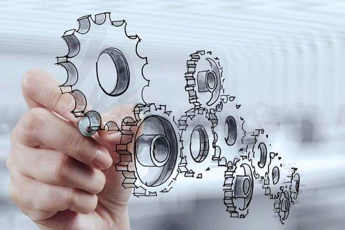 فراز و نشیب واگذاری وظایف حاکمیتی به بخش خصوصی | روغنی گلپایگانی: بخش خصوصی معجزه نمی کند اما... | کاشفی: چرا دولت به نمایشگاه‌داری علاقه دارد؟