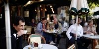 هیجان مردم فرانسه از بازگشایی کافه و رستوران ها+ تصاویر