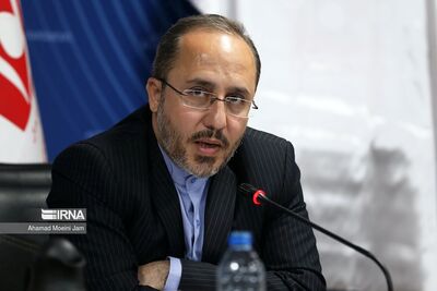  واکنش تند خلجی به سخنان جدید روحانی درباره افزایش قیمت بنزین 