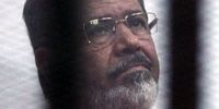 ایندیپندنت: محمد مرسی بیش از ۲۰ دقیقه روی زمین افتاده بود